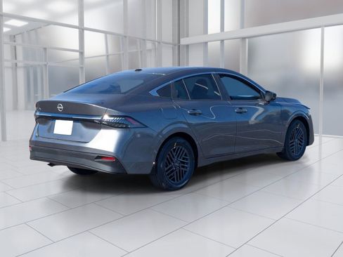 New 2026 Nissan Sentra SV w/ SV Convenience Package FWD image 5