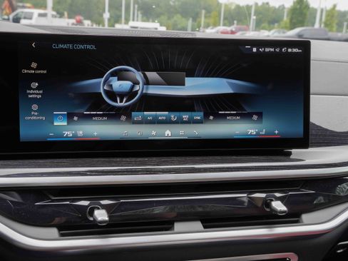 Certified 2025 BMW X6 M60i image 25