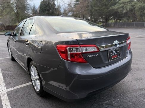 Used 2012 Toyota Camry XLE image 6