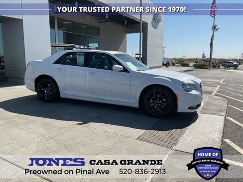 Used 2023 Chrysler 300 S RWD image 7