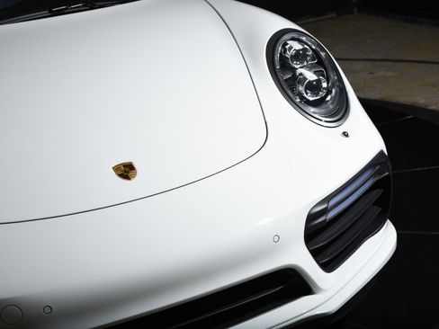 Used 2018 Porsche 911 Turbo S AWD/4WD image 34