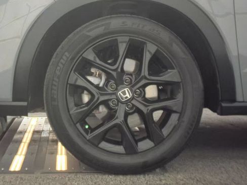Used 2024 Honda HR-V Sport image 4