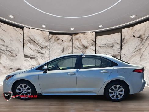 Used 2023 Toyota Corolla LE FWD image 4