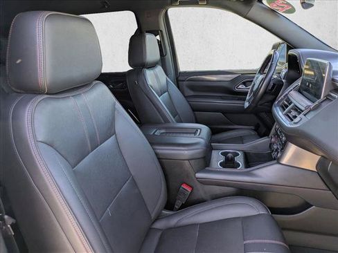 Used 2022 Chevrolet Tahoe RST w/ Luxury Package AWD/4WD image 17