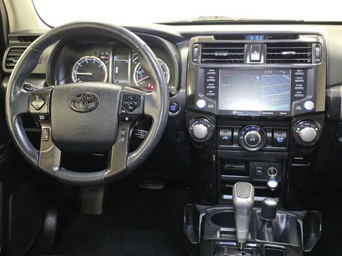 Used 2020 Toyota 4Runner TRD Off-Road Premium w/ Moonroof Package AWD/4WD image 5