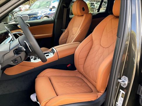 New 2026 BMW X6 xDrive40i w/ Premium Package image 9