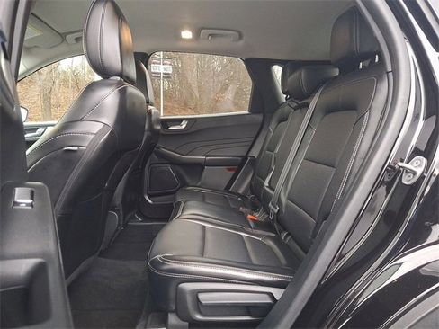 Used 2023 Ford Escape Platinum image 10