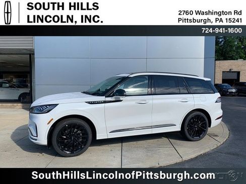 New 2026 Lincoln Aviator Reserve w/ Jet Appearance Package AWD/4WD image 8