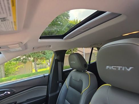 Used 2025 Chevrolet Trax ACTIV FWD image 13