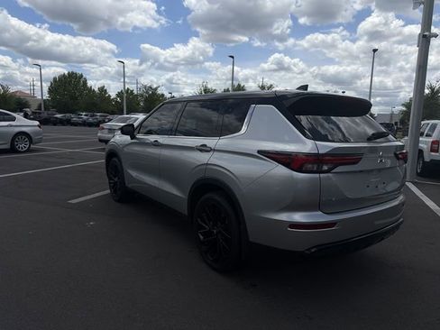 Used 2023 Mitsubishi Outlander SEL FWD image 14
