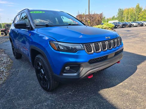 Used 2024 Jeep Compass Trailhawk AWD/4WD image 8