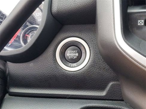 Used 2020 RAM 3500 Big Horn w/ Night Edition image 27