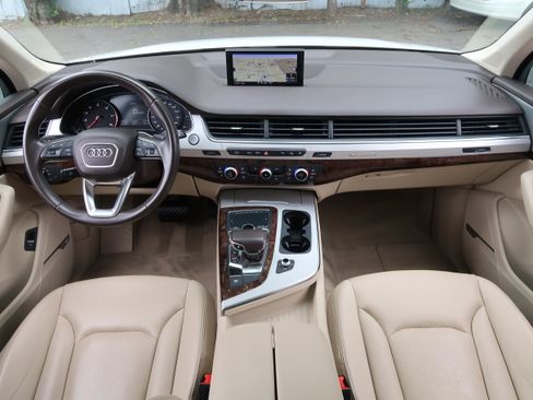 Used 2018 Audi Q7 2.0T Premium Plus AWD/4WD image 11