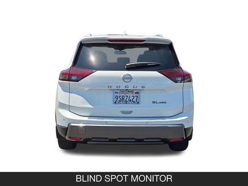 Certified 2025 Nissan Rogue SL AWD/4WD image 8