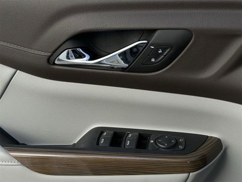 Used 2023 GMC Acadia SLE w/ Driver Convenience Package image 21