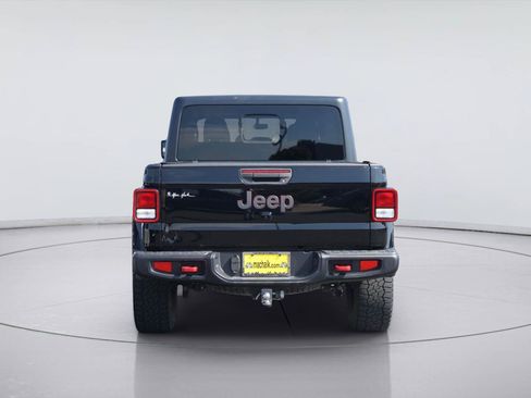 Used 2023 Jeep Gladiator Rubicon w/ Cold Weather Group AWD/4WD image 7