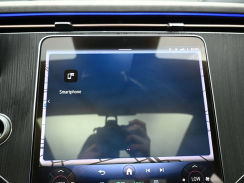 Used 2022 Mercedes-Benz EQS 450+ Sedan image 17