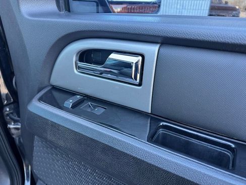 Used 2013 Ford Expedition Limited image 16
