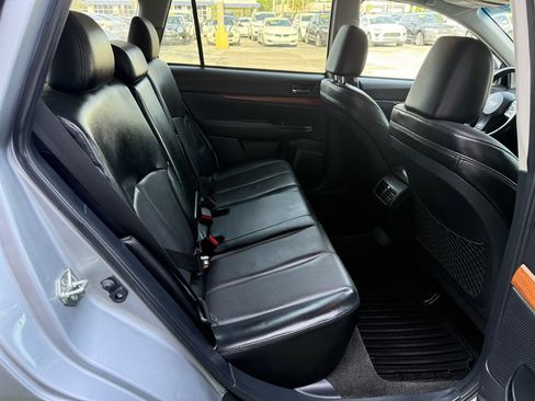 Used 2014 Subaru Outback 2.5i Limited w/ Moonroof Package image 14