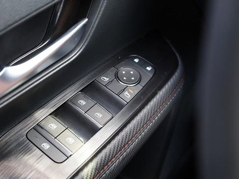 New 2025 Nissan Kicks SR image 20