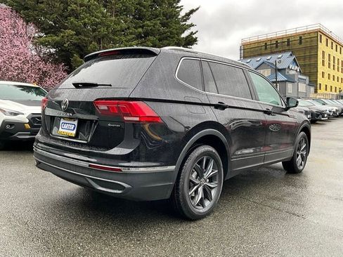 Used 2022 Volkswagen Tiguan SE image 8