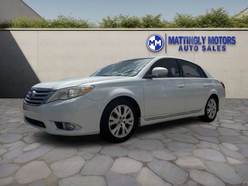 Used 2012 Toyota Avalon image 7