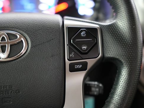 Used 2015 Toyota 4Runner SR5 AWD/4WD image 13