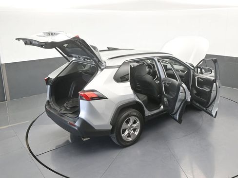 Used 2022 Toyota RAV4 XLE w/ Convenience Package FWD image 66