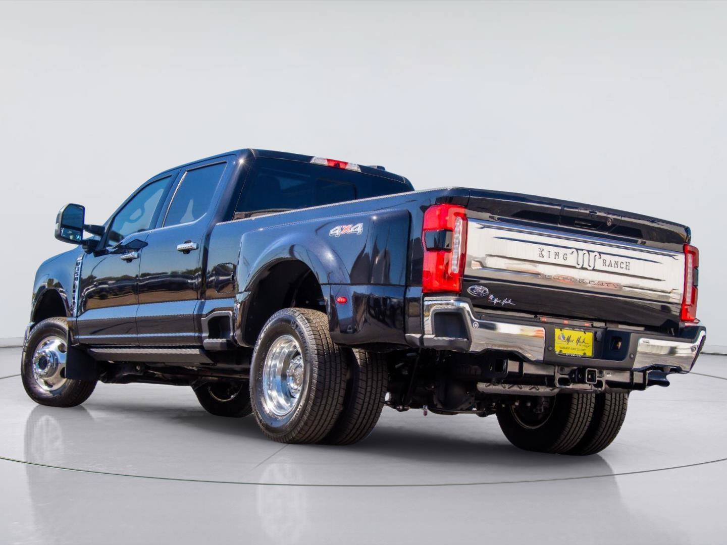 Used 2026 Ford F350 King Ranch w/ Chrome Package AWD/4WD image 3