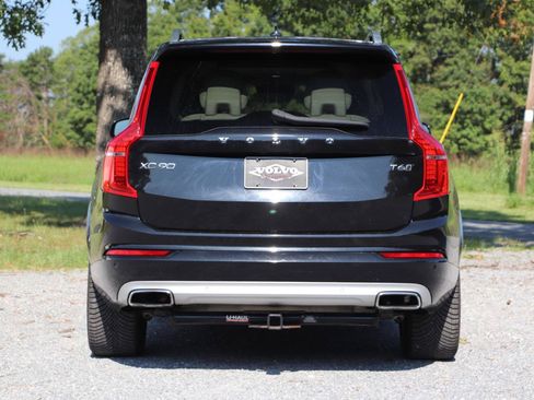Used 2019 Volvo XC90 T6 Momentum w/ Advanced Package AWD/4WD image 4