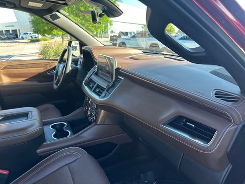 Used 2021 Chevrolet Tahoe High Country w/ Premium Package RWD image 37