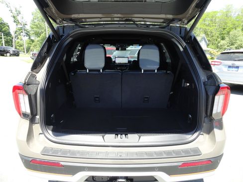New 2026 Ford Explorer Tremor w/ Tremor Ultimate Package AWD/4WD image 24