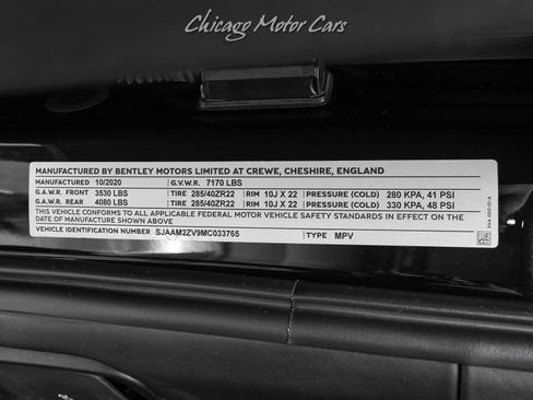 Used 2021 Bentley Bentayga AWD/4WD image 64