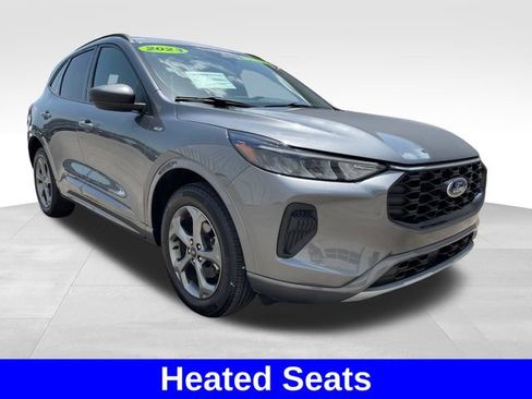 Used 2023 Ford Escape ST-Line w/ Tech Pack #1 AWD/4WD image 7