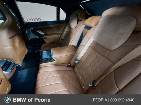 Used 2024 BMW 760i xDrive w/ Executive Package image 26