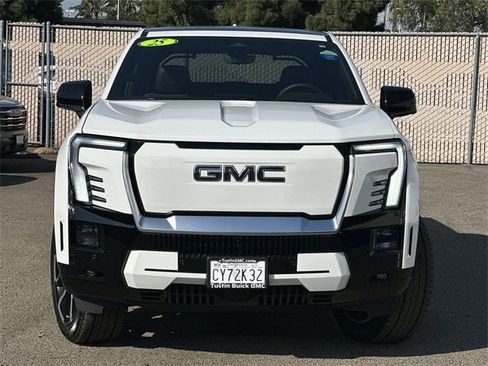 Used 2025 GMC Sierra EV Denali image 2