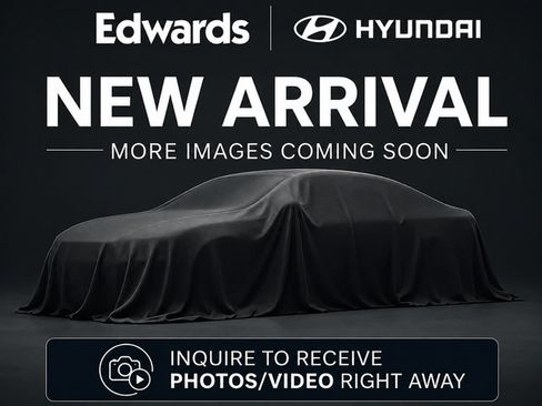 Used 2017 Chrysler Pacifica Touring w/ Tire & Wheel Group FWD image 6