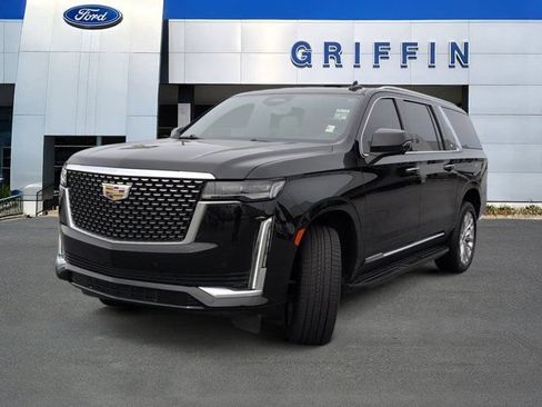 Used 2021 Cadillac Escalade ESV Premium Luxury w/ LPO, Illumination Package AWD/4WD image 11