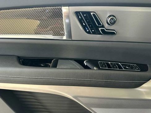 New 2026 Cadillac Vistiq Luxury image 11