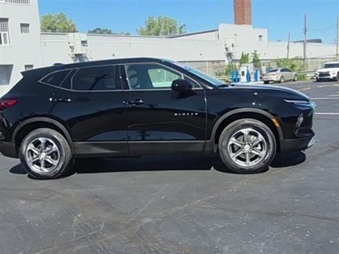Certified 2025 Chevrolet Blazer LT AWD/4WD image 73
