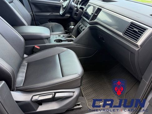 Used 2021 Volkswagen Atlas SE FWD image 30