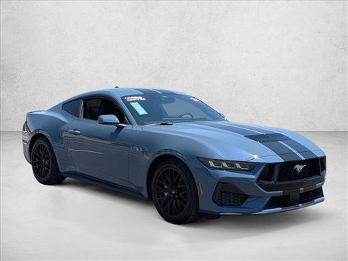 Used 2024 Ford Mustang GT Premium RWD image 3