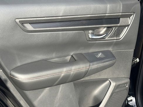 Certified 2025 Honda CR-V Sport-L image 11