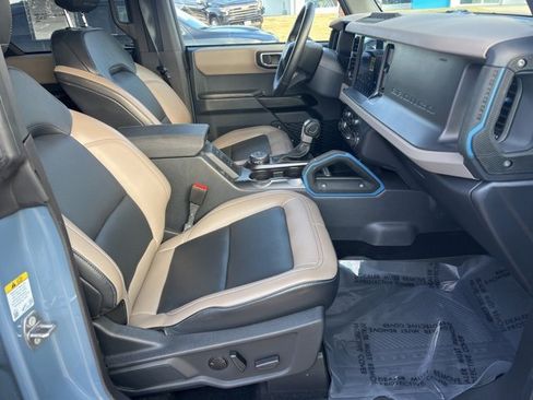 Used 2024 Ford Bronco Wildtrak image 19