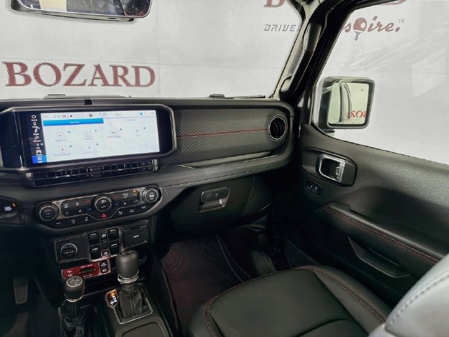 Used 2026 Jeep Wrangler Unlimited Rubicon AWD/4WD image 27