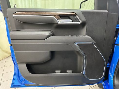 Used 2025 Chevrolet Silverado 1500 LT image 37