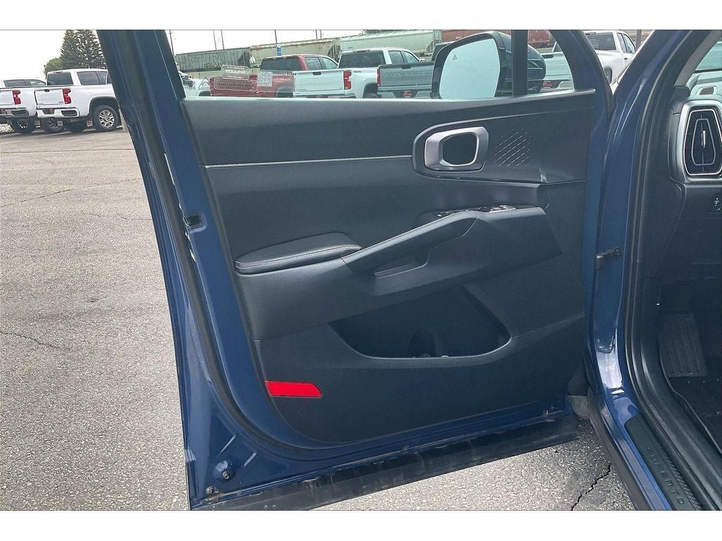 Used 2024 Kia Sorento S w/ Panoramic Sunroof Package FWD image 24