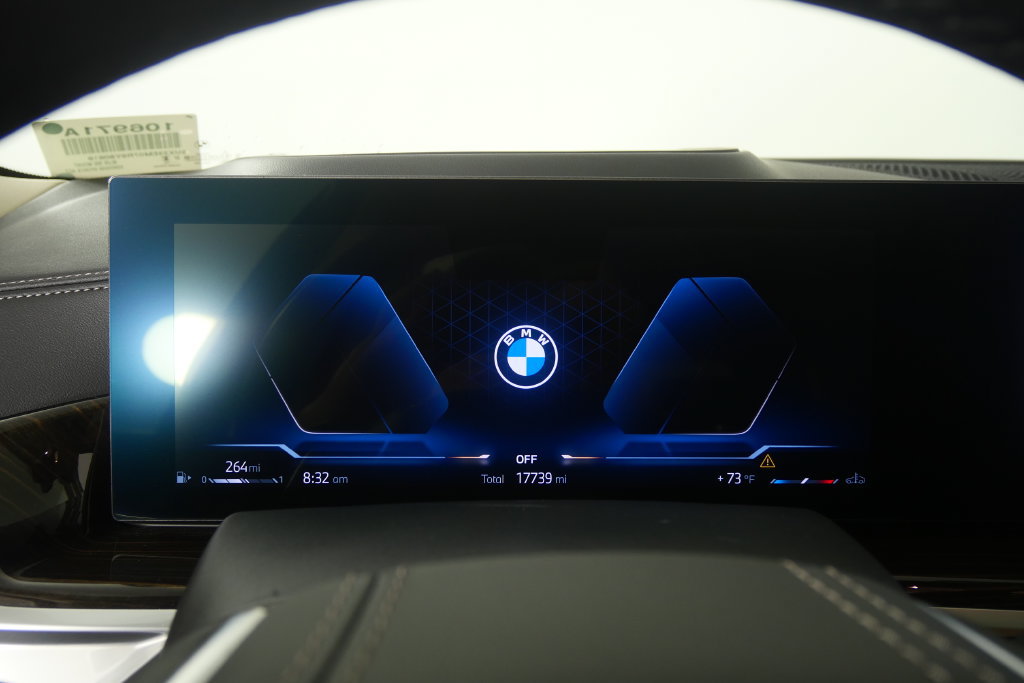 Certified 2024 BMW X7 xDrive40i AWD/4WD image 21