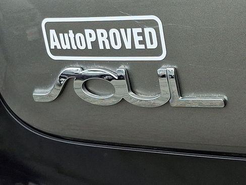 Used 2016 Kia Soul FWD image 29