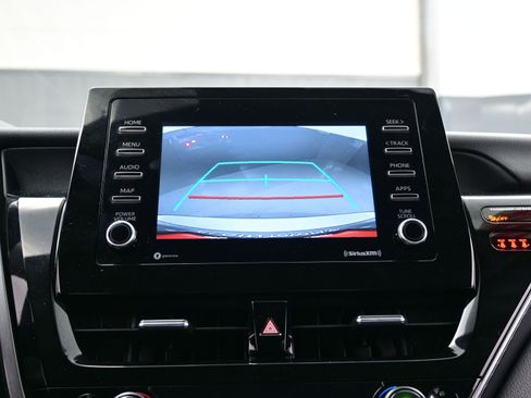 Used 2024 Toyota Camry LE FWD image 18